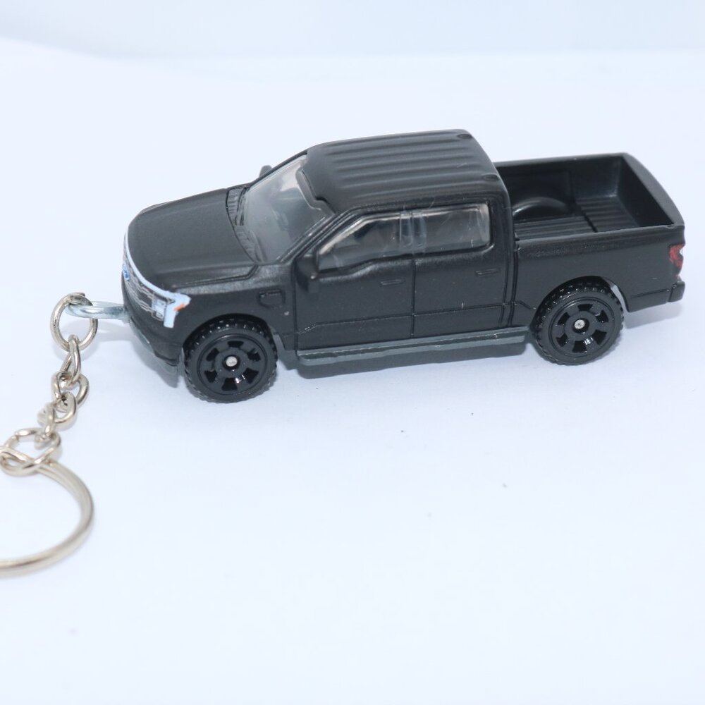2022 Ford F-150 Lightning truck custom keychain 1/64 scale